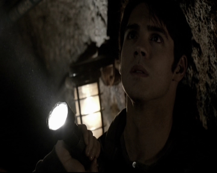 VampireDiariesWorld-dot-org_5x22Home0897.jpg