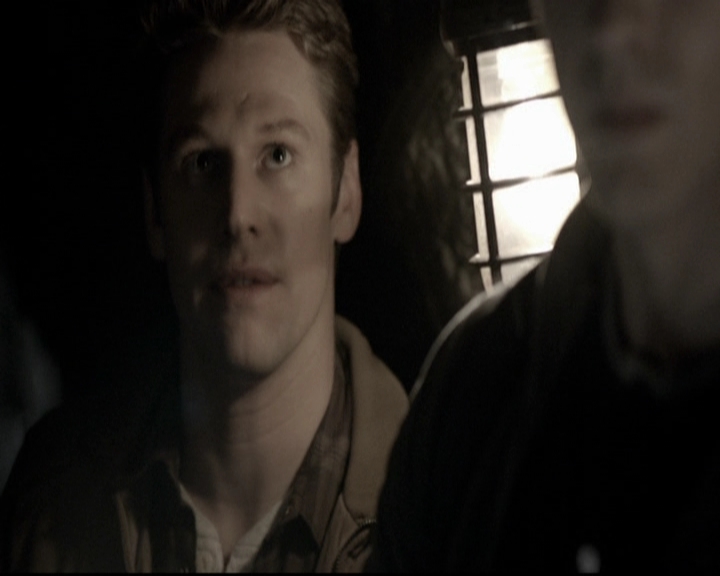VampireDiariesWorld-dot-org_5x22Home0904.jpg