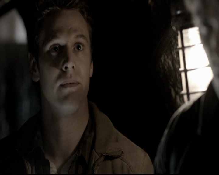 VampireDiariesWorld-dot-org_5x22Home0906.jpg