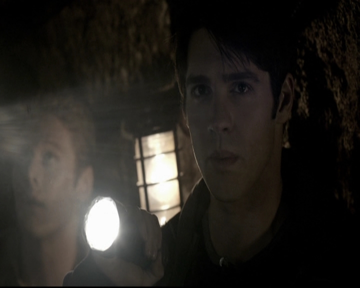 VampireDiariesWorld-dot-org_5x22Home0907.jpg