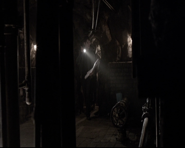 VampireDiariesWorld-dot-org_5x22Home0913.jpg