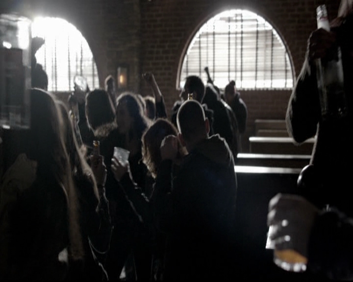 VampireDiariesWorld-dot-org_5x22Home0920.jpg