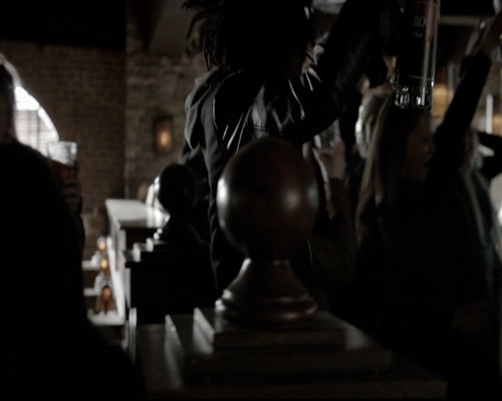 VampireDiariesWorld-dot-org_5x22Home0923.jpg