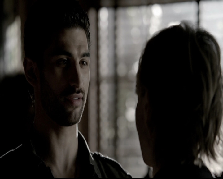 VampireDiariesWorld-dot-org_5x22Home0946.jpg