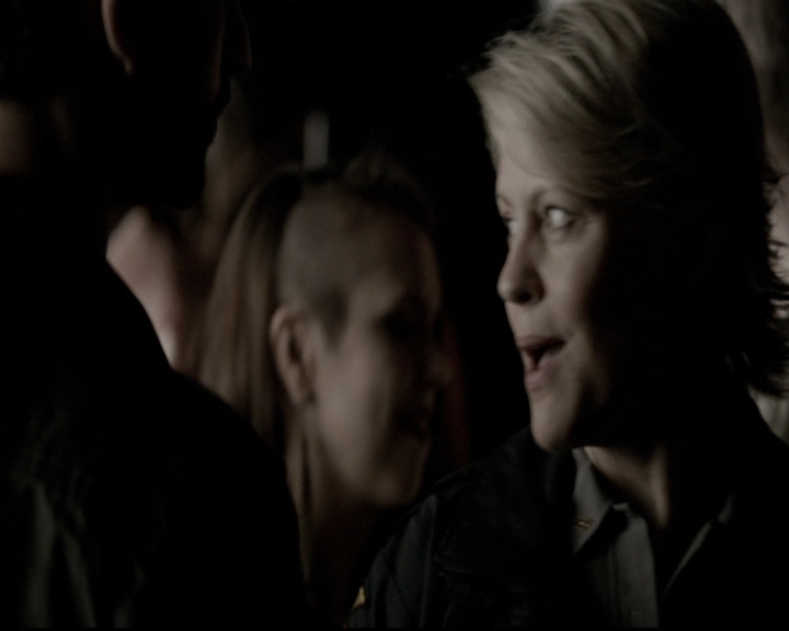 VampireDiariesWorld-dot-org_5x22Home0947.jpg
