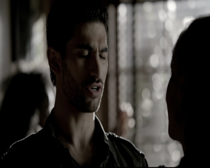 VampireDiariesWorld-dot-org_5x22Home0953.jpg