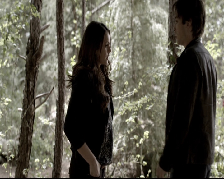 VampireDiariesWorld-dot-org_5x22Home0972.jpg