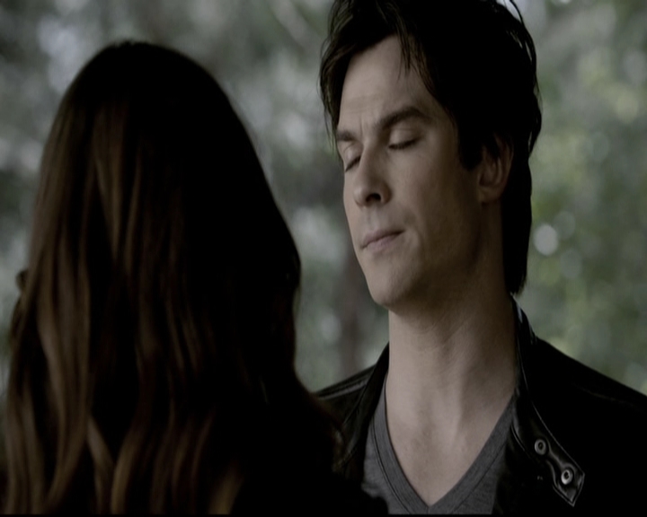 VampireDiariesWorld-dot-org_5x22Home1002.jpg