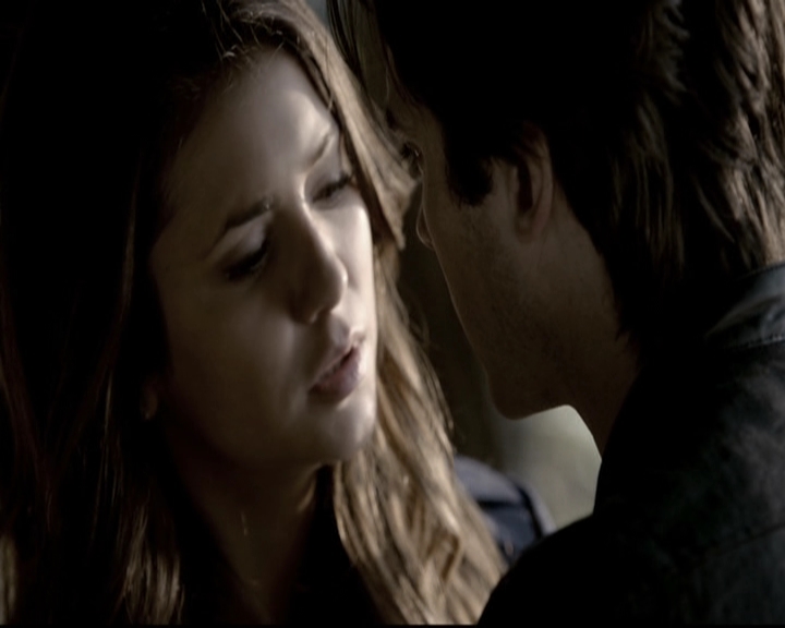 VampireDiariesWorld-dot-org_5x22Home1050.jpg