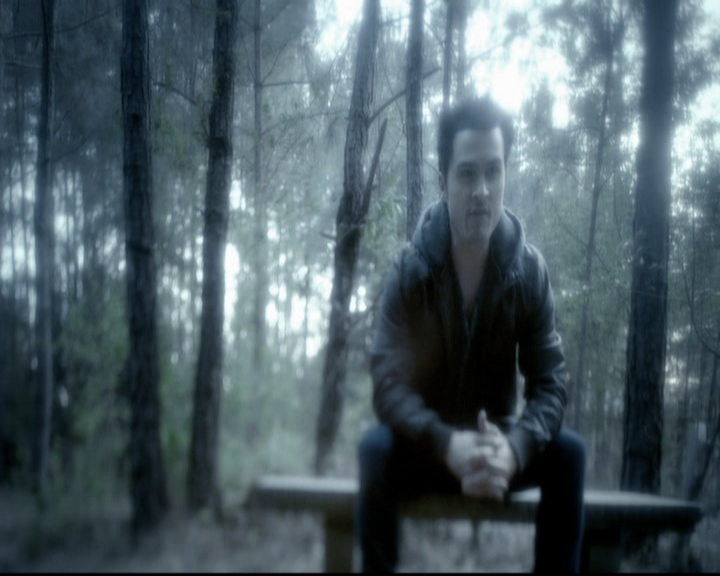 VampireDiariesWorld-dot-org_5x22Home1061.jpg