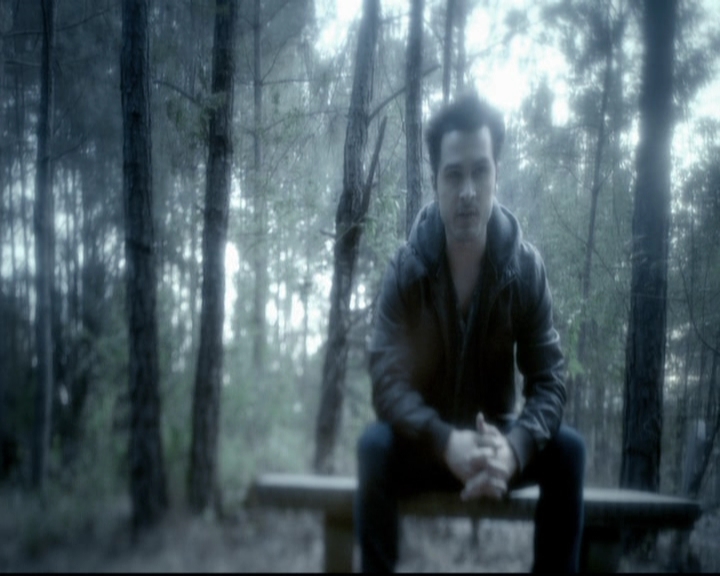 VampireDiariesWorld-dot-org_5x22Home1062.jpg