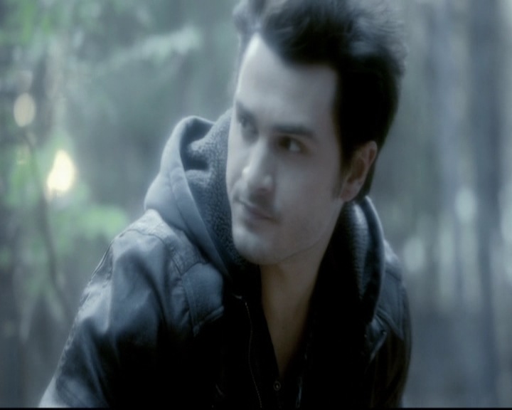 VampireDiariesWorld-dot-org_5x22Home1069.jpg