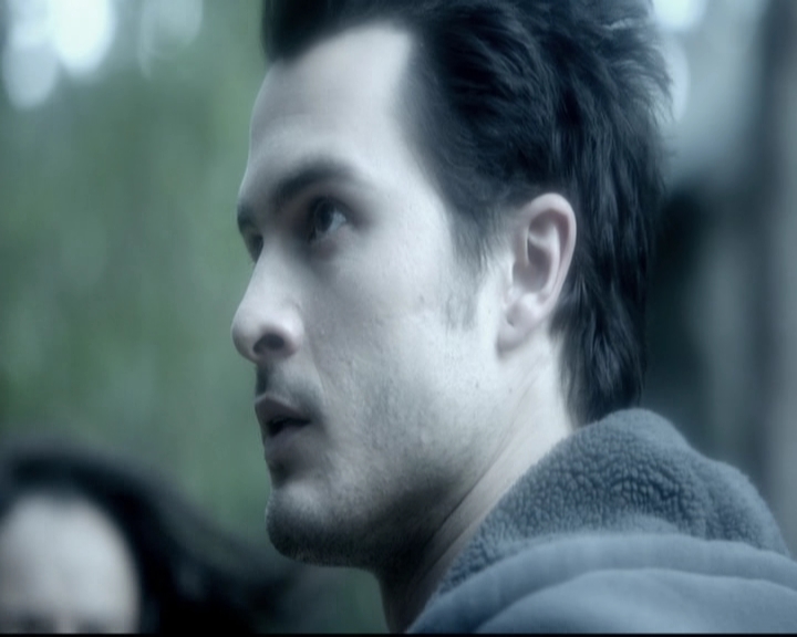 VampireDiariesWorld-dot-org_5x22Home1082.jpg
