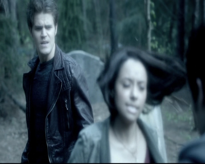 VampireDiariesWorld-dot-org_5x22Home1088.jpg
