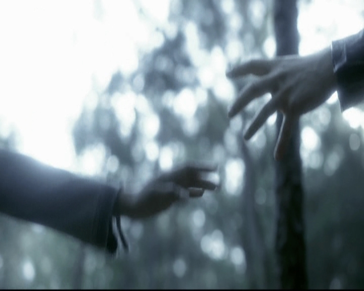 VampireDiariesWorld-dot-org_5x22Home1109.jpg