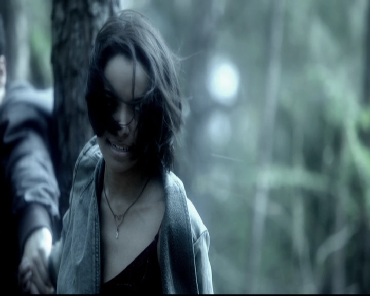 VampireDiariesWorld-dot-org_5x22Home1113.jpg