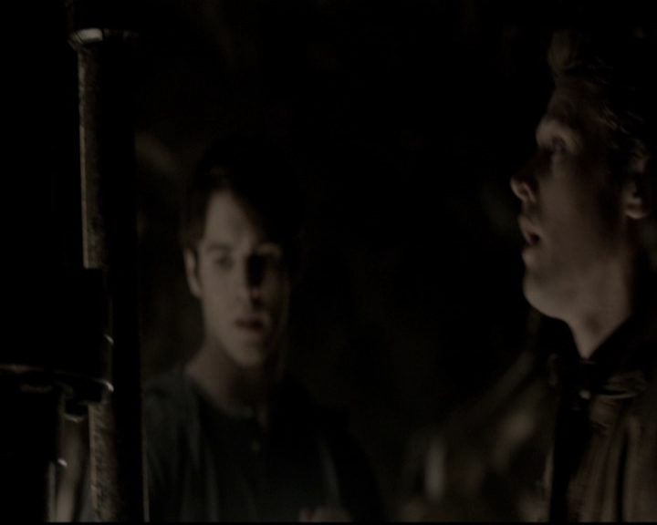 VampireDiariesWorld-dot-org_5x22Home1160.jpg