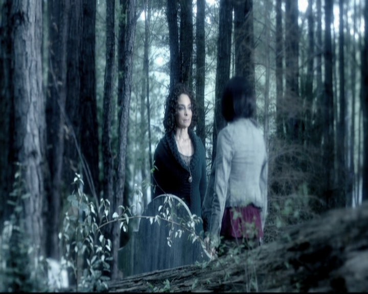 VampireDiariesWorld-dot-org_5x22Home1202.jpg