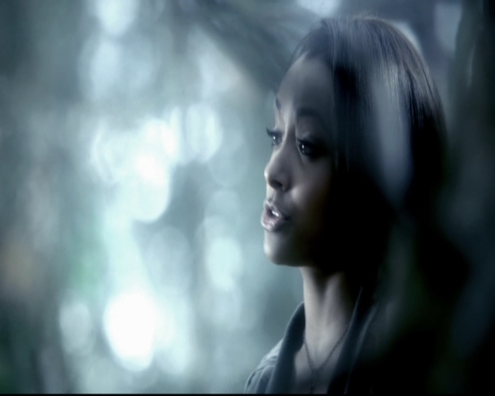 VampireDiariesWorld-dot-org_5x22Home1230.jpg