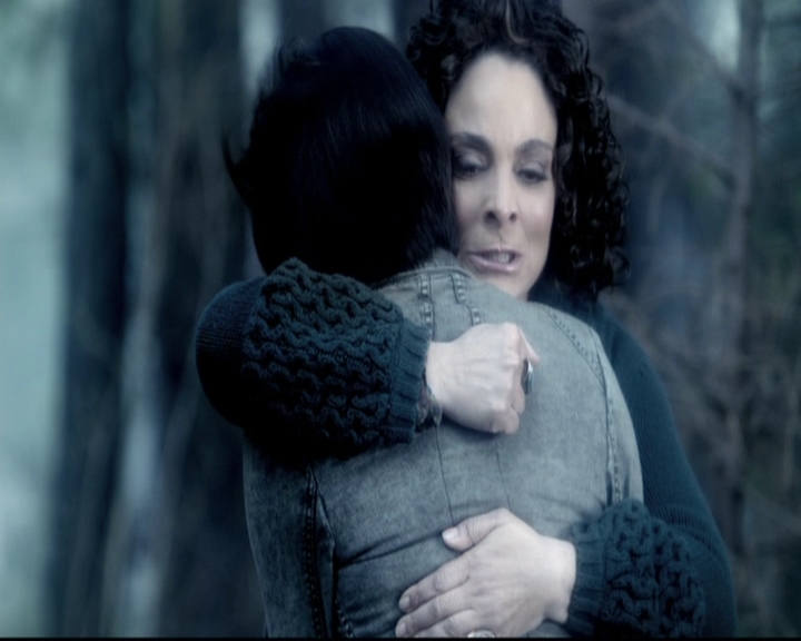 VampireDiariesWorld-dot-org_5x22Home1279.jpg