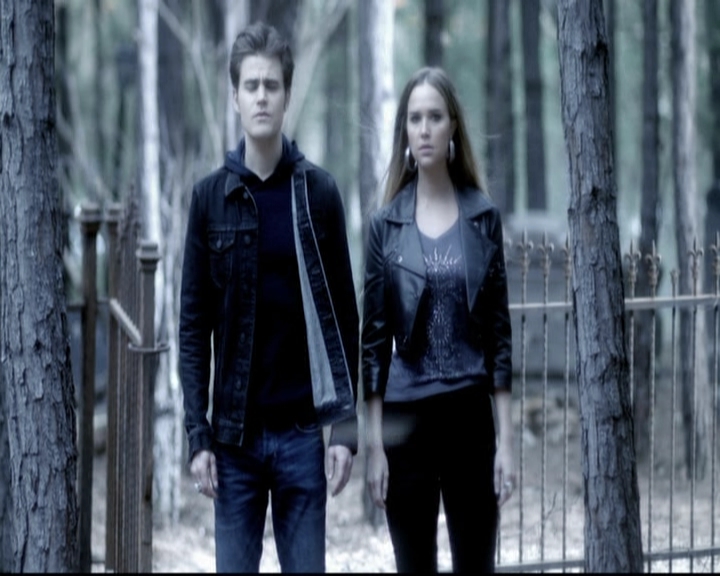 VampireDiariesWorld-dot-org_5x22Home1310.jpg