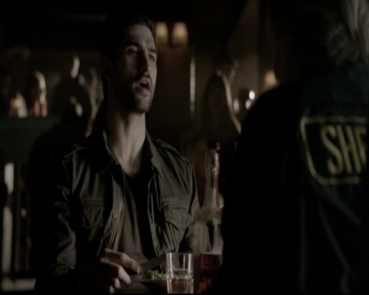 VampireDiariesWorld-dot-org_5x22Home1327.jpg