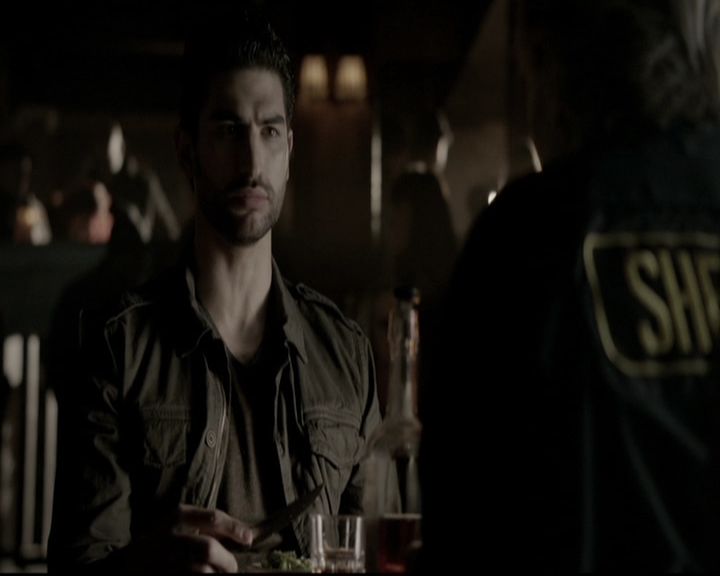 VampireDiariesWorld-dot-org_5x22Home1329.jpg