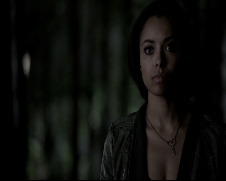 VampireDiariesWorld-dot-org_5x22Home1505.jpg