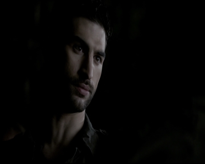 VampireDiariesWorld-dot-org_5x22Home1511.jpg