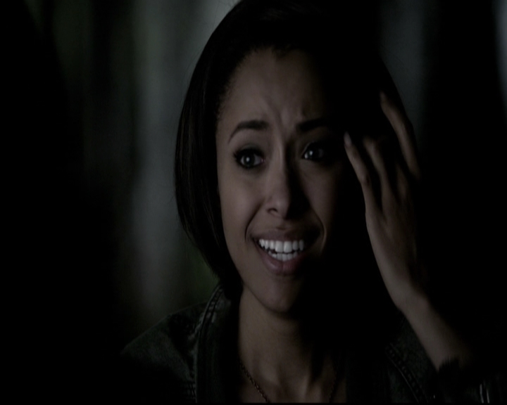 VampireDiariesWorld-dot-org_5x22Home1525.jpg