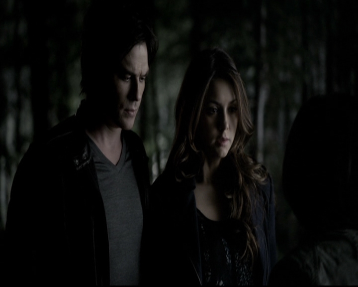 VampireDiariesWorld-dot-org_5x22Home1543.jpg