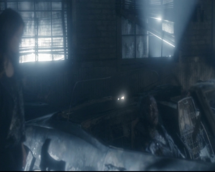 VampireDiariesWorld-dot-org_5x22Home1551.jpg