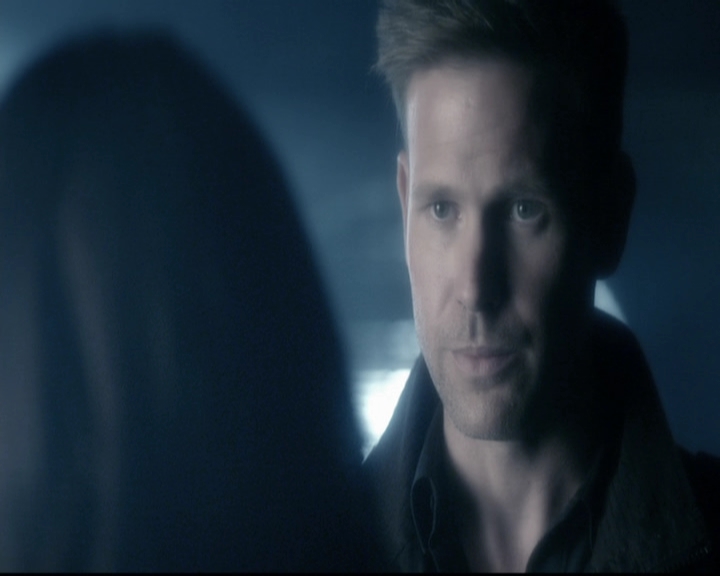 VampireDiariesWorld-dot-org_5x22Home1575.jpg