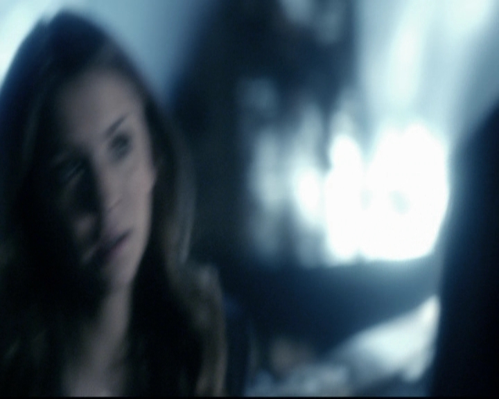 VampireDiariesWorld-dot-org_5x22Home1576.jpg