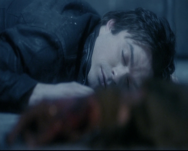 VampireDiariesWorld-dot-org_5x22Home1583.jpg
