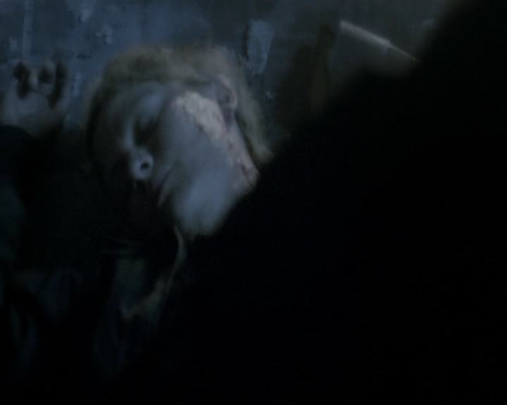 VampireDiariesWorld-dot-org_5x22Home1603.jpg