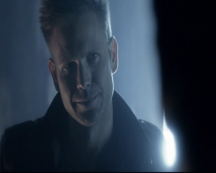 VampireDiariesWorld-dot-org_5x22Home1623.jpg