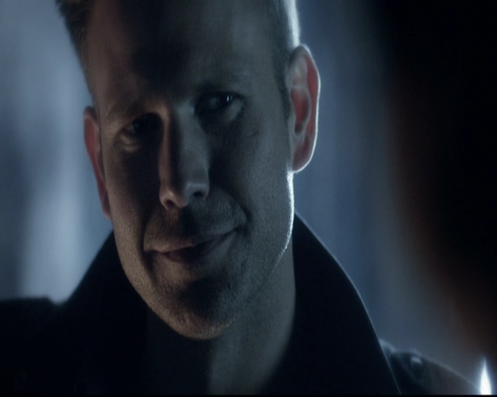 VampireDiariesWorld-dot-org_5x22Home1628.jpg