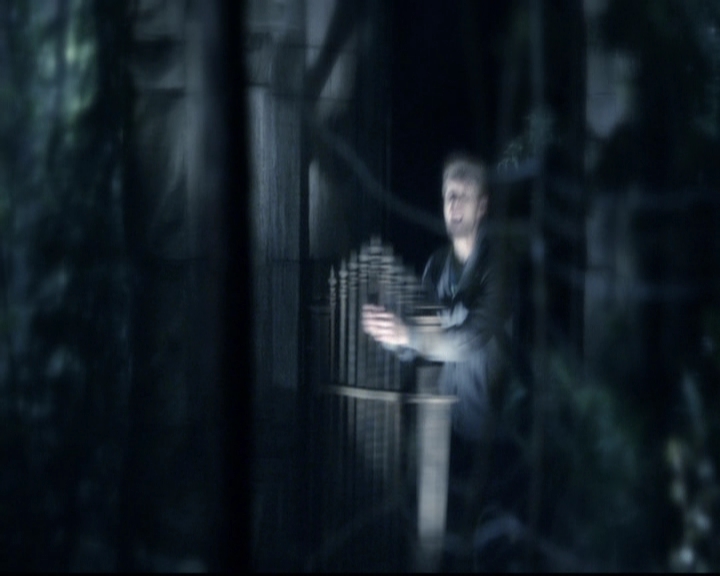 VampireDiariesWorld-dot-org_5x22Home1649.jpg