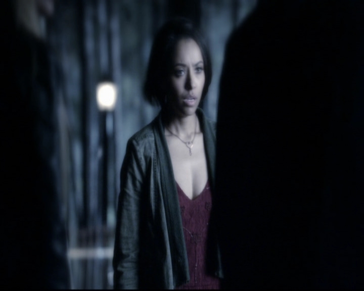 VampireDiariesWorld-dot-org_5x22Home1650.jpg