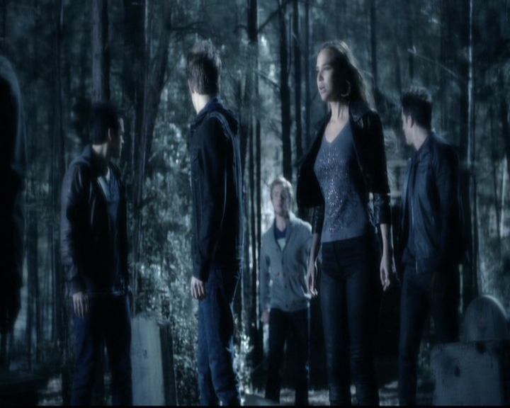 VampireDiariesWorld-dot-org_5x22Home1651.jpg