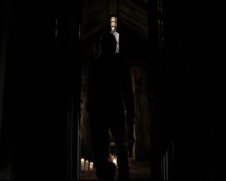 VampireDiariesWorld-dot-org_5x22Home1660.jpg