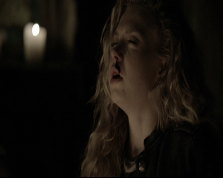 VampireDiariesWorld-dot-org_5x22Home1677.jpg