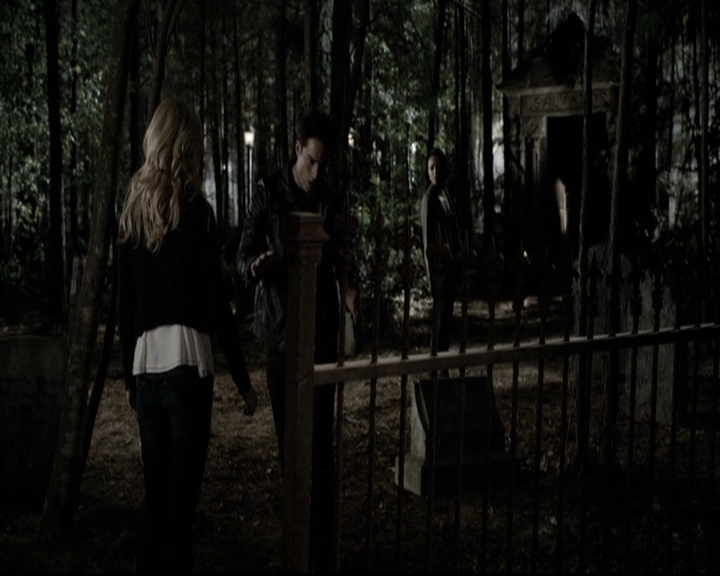 VampireDiariesWorld-dot-org_5x22Home1716.jpg