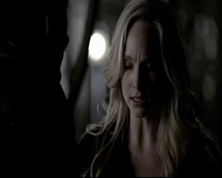 VampireDiariesWorld-dot-org_5x22Home1727.jpg