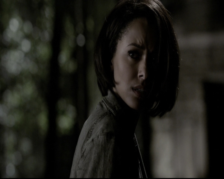 VampireDiariesWorld-dot-org_5x22Home1733.jpg