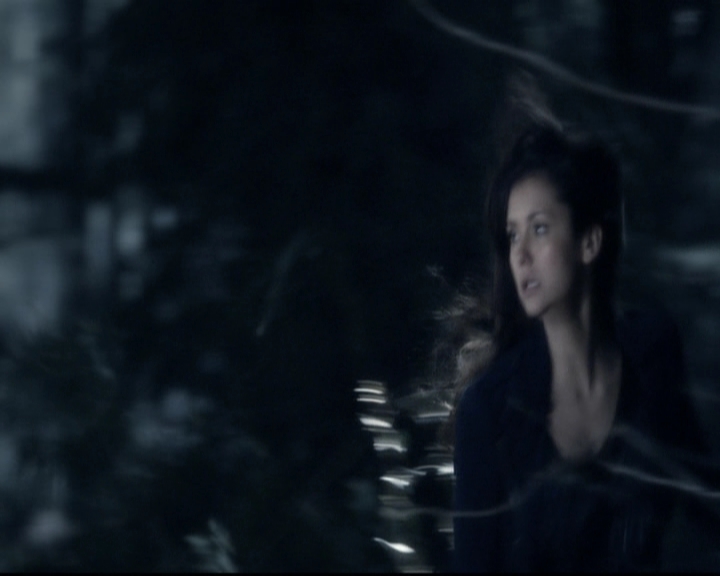 VampireDiariesWorld-dot-org_5x22Home1744.jpg