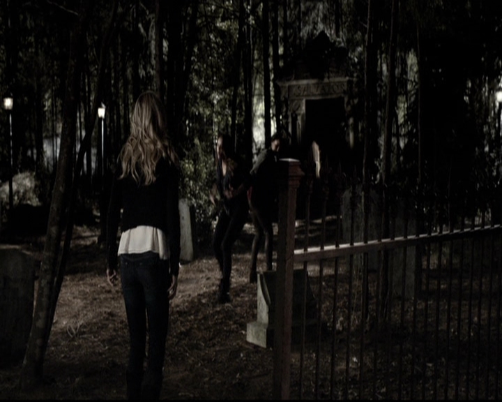 VampireDiariesWorld-dot-org_5x22Home1757.jpg