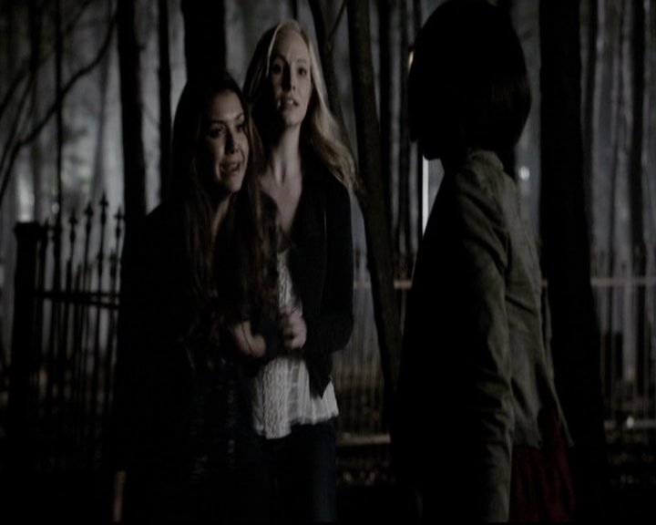 VampireDiariesWorld-dot-org_5x22Home1760.jpg