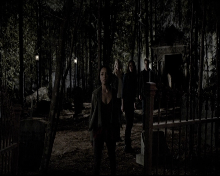 VampireDiariesWorld-dot-org_5x22Home1793.jpg